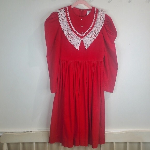 Ruth of carloina vintage Velour red dress with lace collar size 12 - Picture 1 of 6